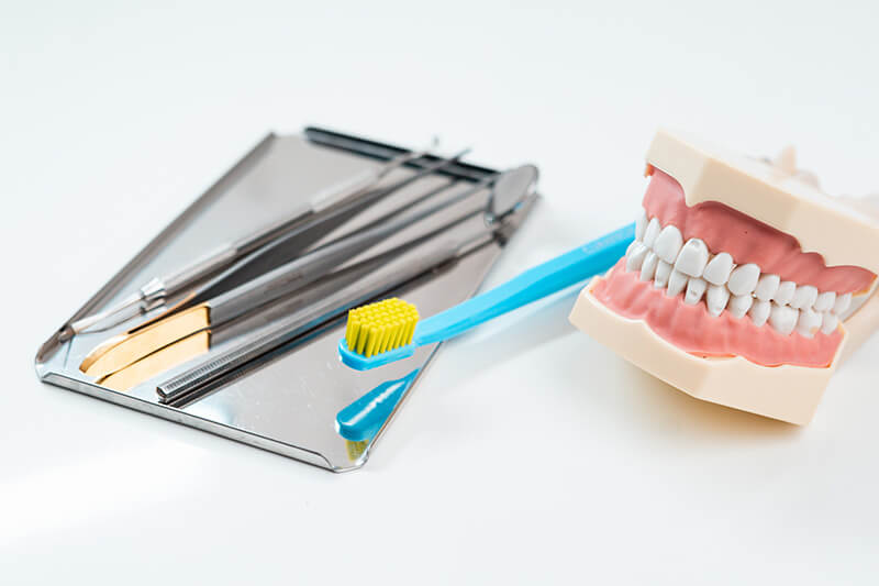 Пошаговая инструкция чистки зубов зубной щеткой